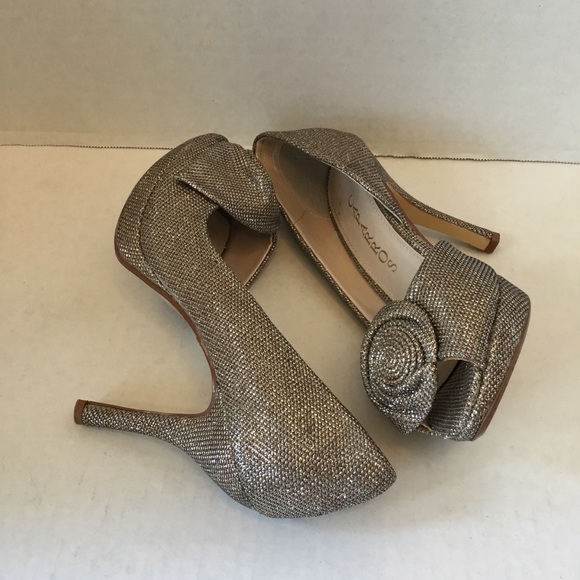 Caparros Baldwin Champagne Sparkle  Peep Toes Heel Pumps Stiletto - Picture 7 of 15